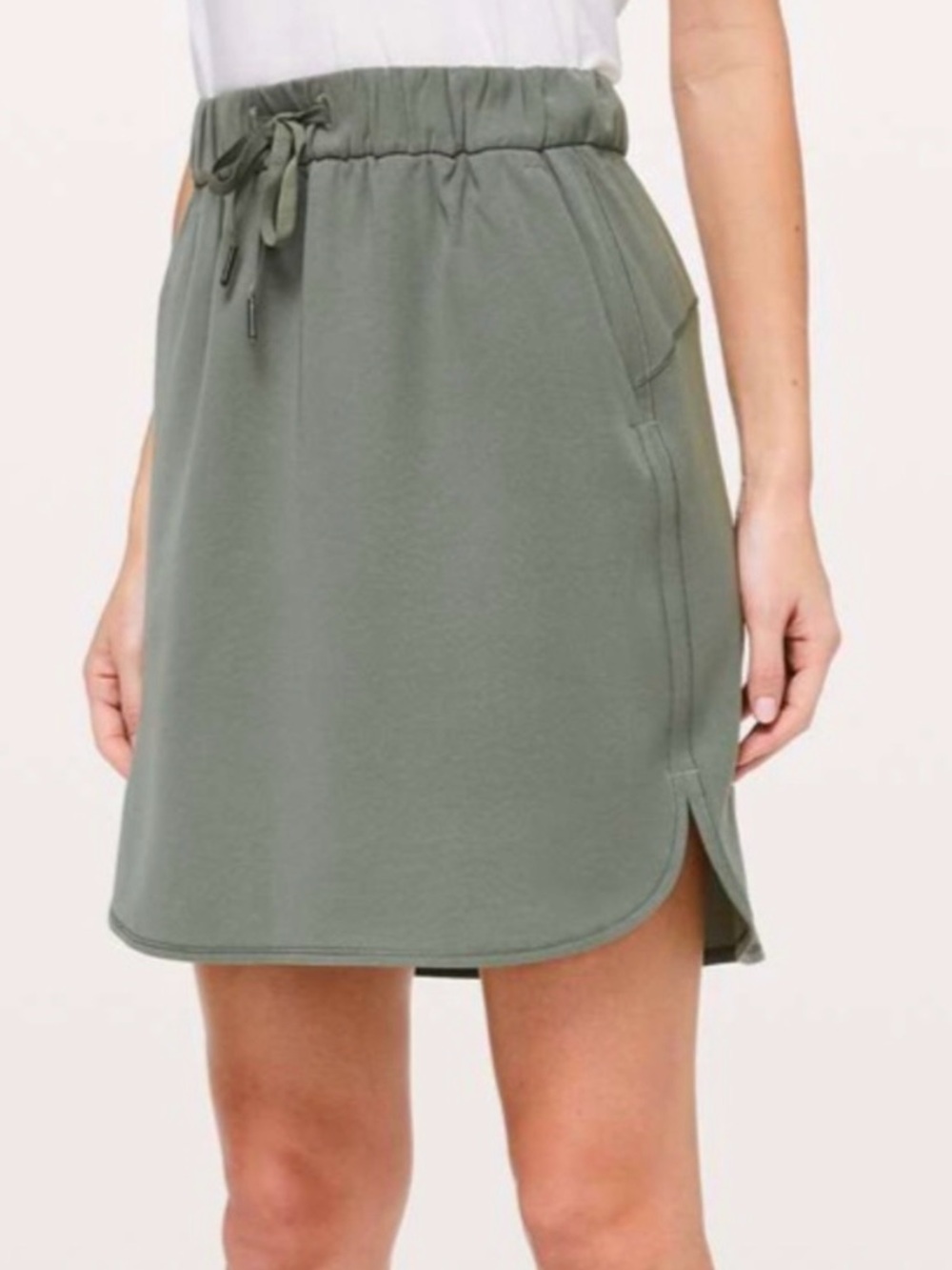 Lululemon On the Fly Skirt Women 6 Sage Green Drawstring Athletic Athleisure